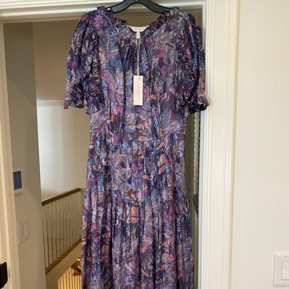 Pretty Dress - Picture 3 of 5